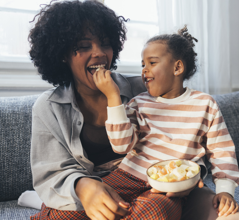 bac_healthy-snack_-mom-and-daughter